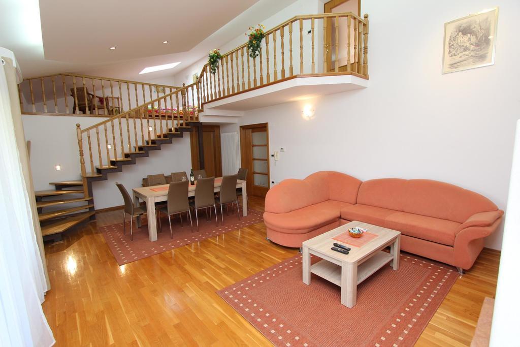 Apartment Villa Nera Pula Zimmer foto