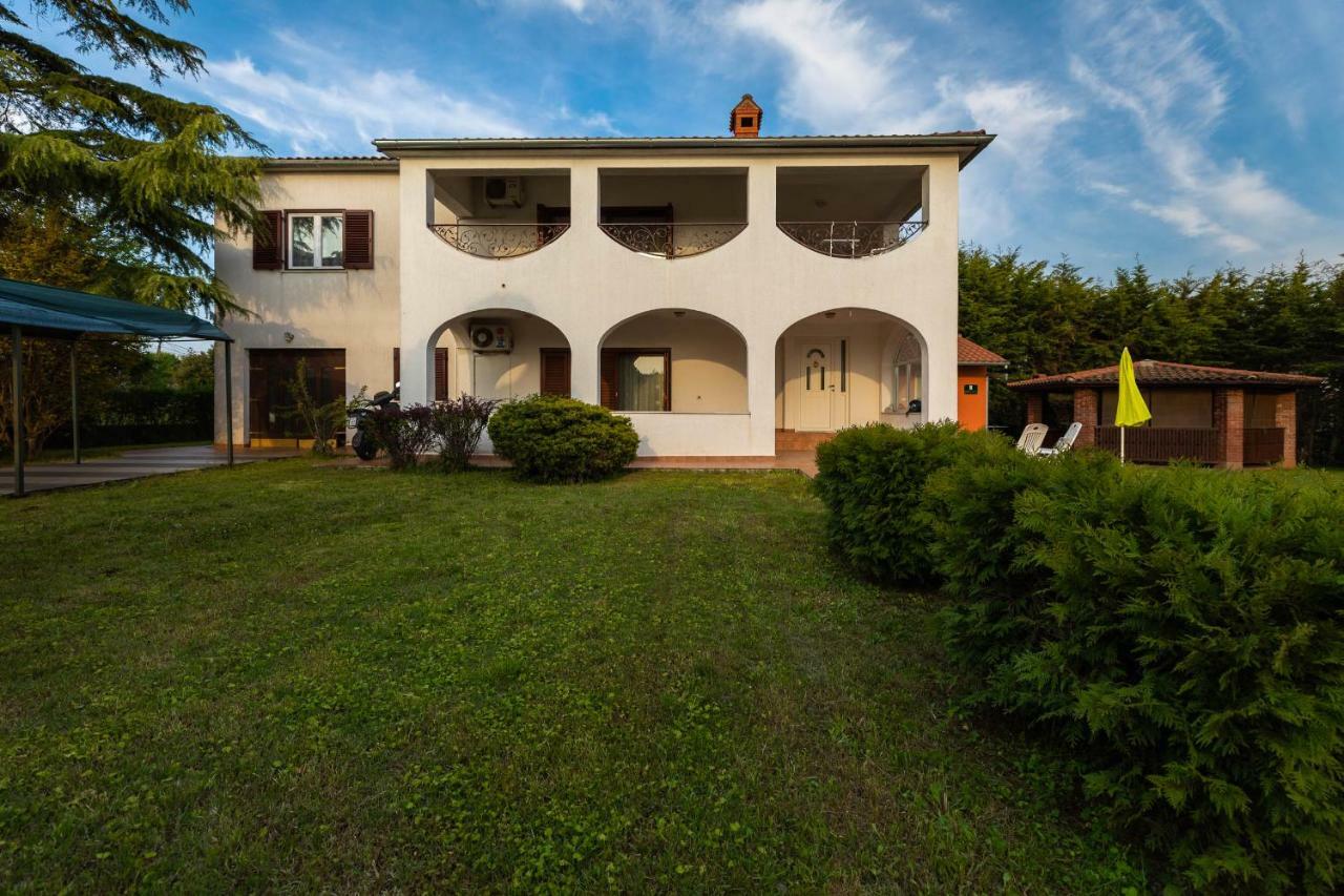 Apartment Villa Nera Pula Exterior foto
